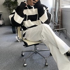 빠델 남자 스푼 스트라이프 단가라 오버핏 후드 니트