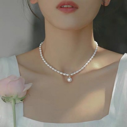 DFEI 뉴 패셔니스타 14K백 골드 천연 바로크 담수진주체인 체인 여자 펜던트