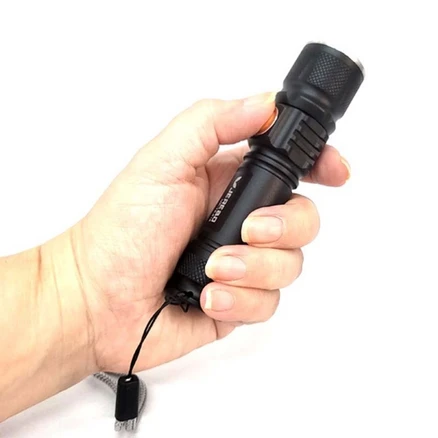 베프몰 제레보 미니 줌 후레쉬 LED 랜턴 USB충전, 1개, 1개