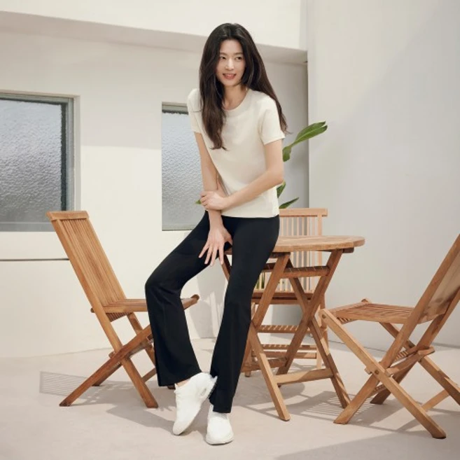 [매장정품] 안다르 여름 에어쿨링 부츠컷 레깅스 숏 블랙