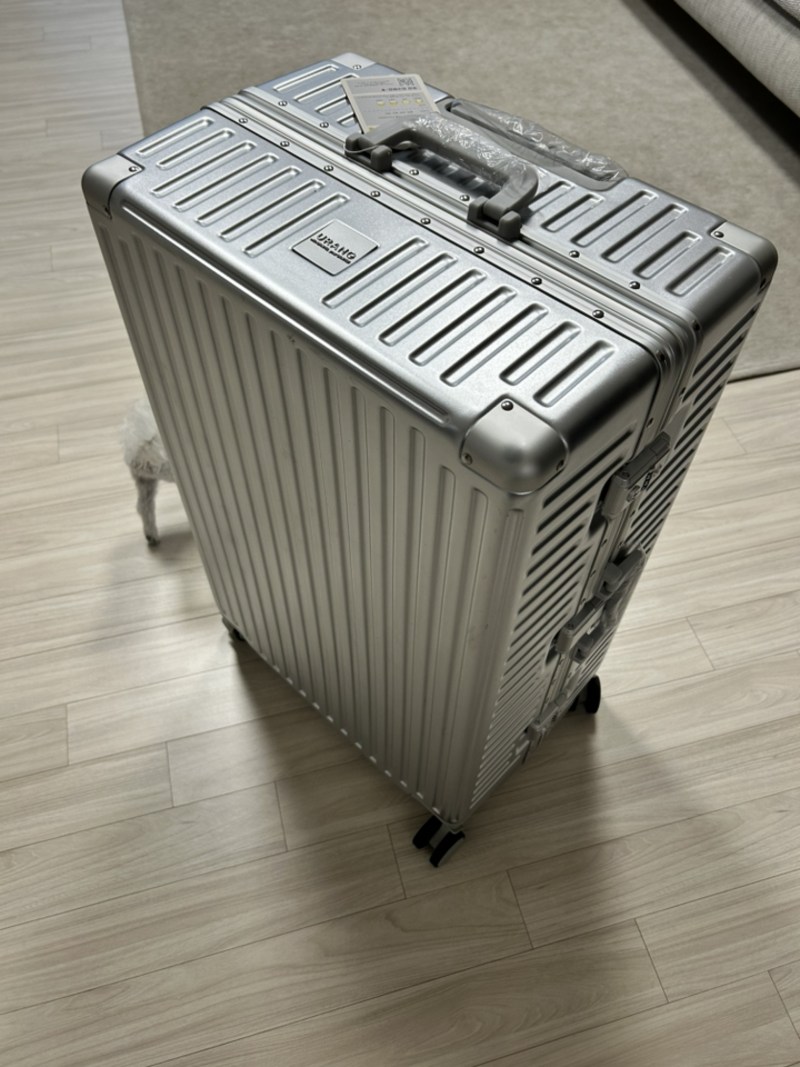 10년AS 독일산PC 캐리어 폴리카보네이트 알루미늄프레임 여행용캐리어 20인치 24인치 28인치 중대형 캐리어