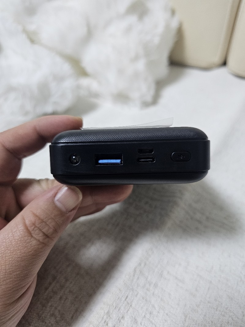 UOOFON 대용량 보조배터리 40000mAh 일체형 고속충전 PD 22.5W QC3.0잔량표시 멀티단자