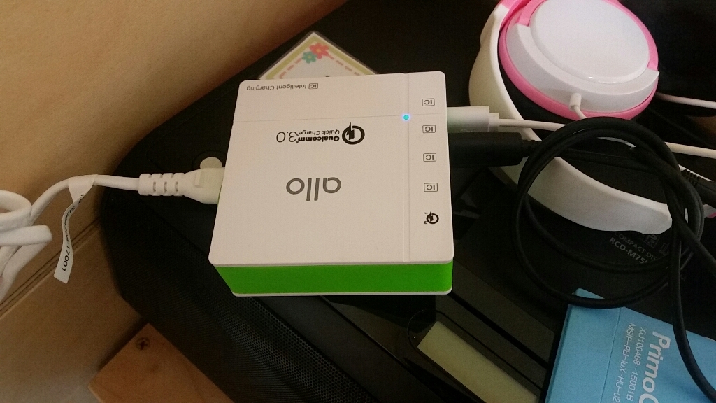 알로코리아 QC3.0 퀵차지 5포트 고속 멀티충전기 리뷰 후기