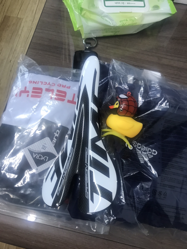 풀카본 TIE 자전거 안장