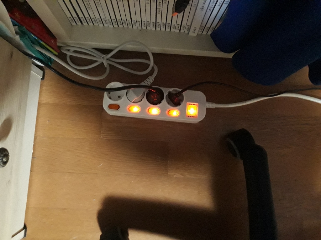 대성 플러스탭 개별 통합형 4구 멀티탭 16A 250V