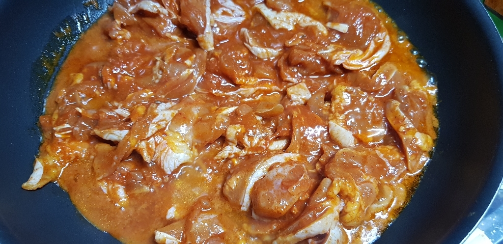 벅스웨이 춘천식 매운닭갈비