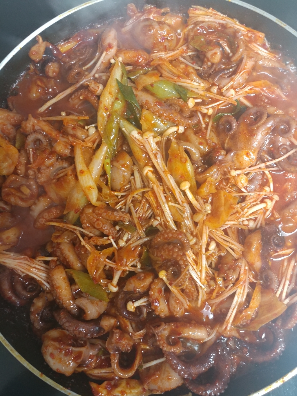 해맘푸드 쭈꾸미 쭈꾸미볶음 주꾸미 반찬 숯불향 데워먹는간편식 2인분 리얼불맛 캠핑 간편식품 도시락 안주 즉석식품 홈파티