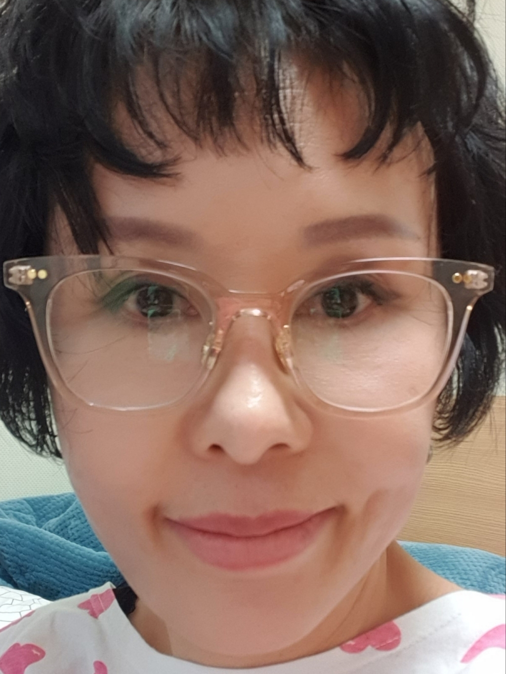 파피시엔젤 남자 여자 사각 뉴트로 투명 뿔테안경