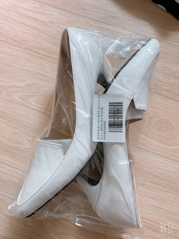 벨레페 여성용 밀레니 뾰족한 앞코라인 펌프스