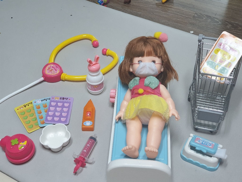 미미월드 주사 콕 눈물 주르륵 똘똘이 병원놀이