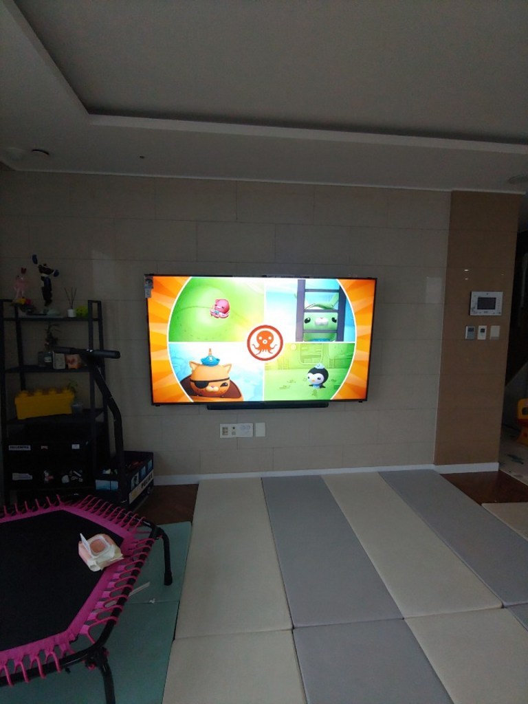 뷰메이트 풀모션 상하좌우 각도조절 초대형 TV 모니터 브라켓
