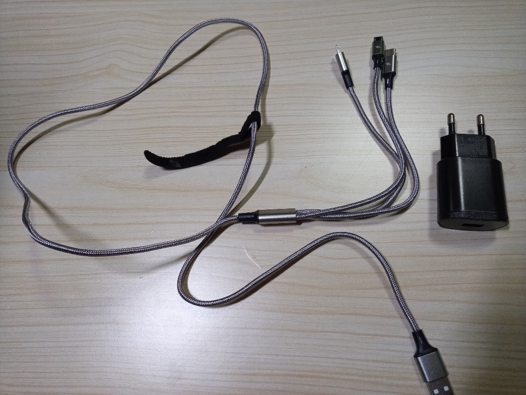 디지지 퀼컴 30 고속 충전 아답터 USB 1포트 18W 3 IN 1 스카이 메타 멀티케이블 리뷰후기