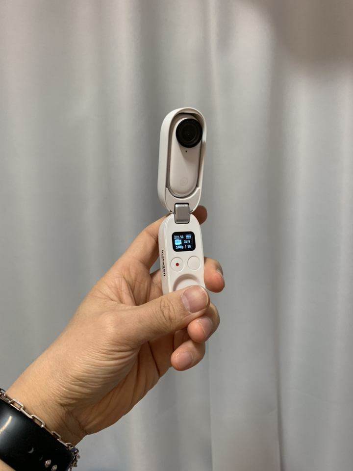 인스타360 O2
