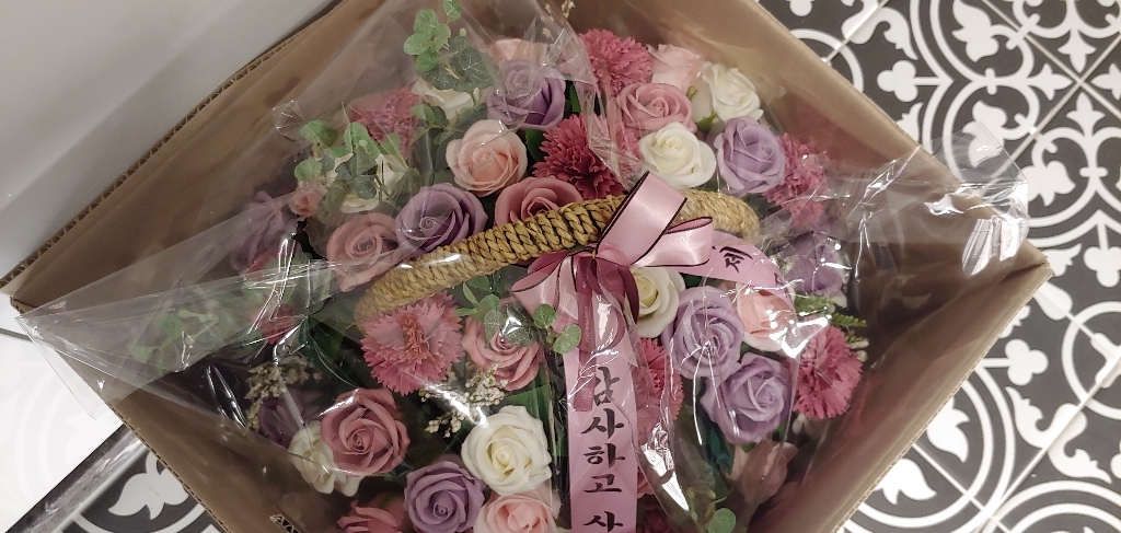 마음을 전하는 메시지리본 비누꽃바구니 70송이