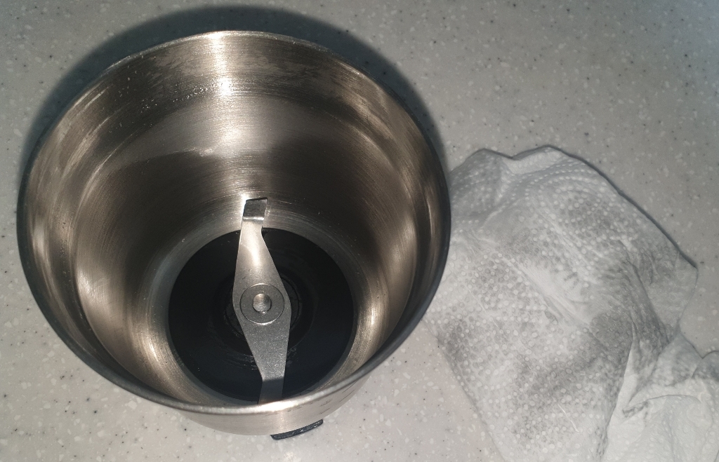 칼딘 디테처블 전동 커피 그라인더 푸쉬 다운 KW-130B