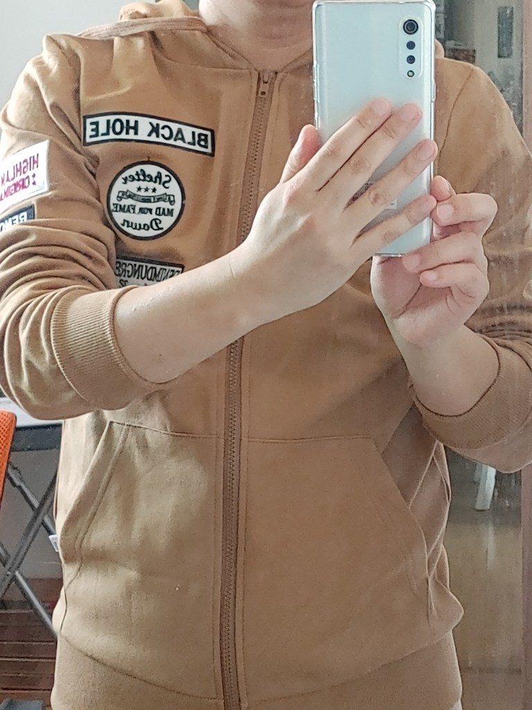 다꾸앙 남성용 블랙홀 와펜 긴팔 후드집업 z0007