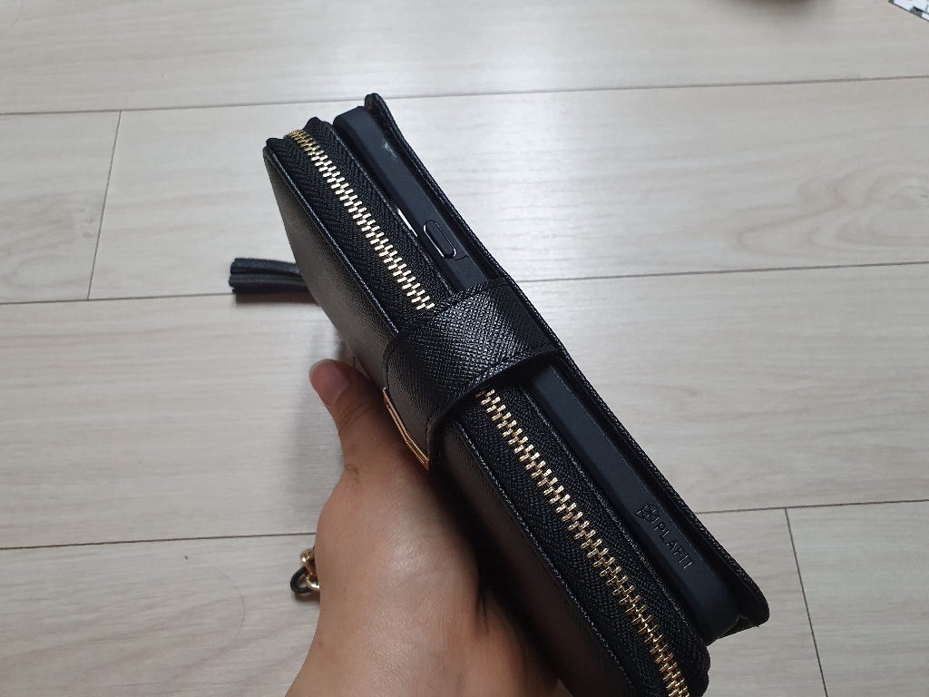 미스터마켓 브이탑 다이어리 케이스 현금 카드 수납 다이어리형