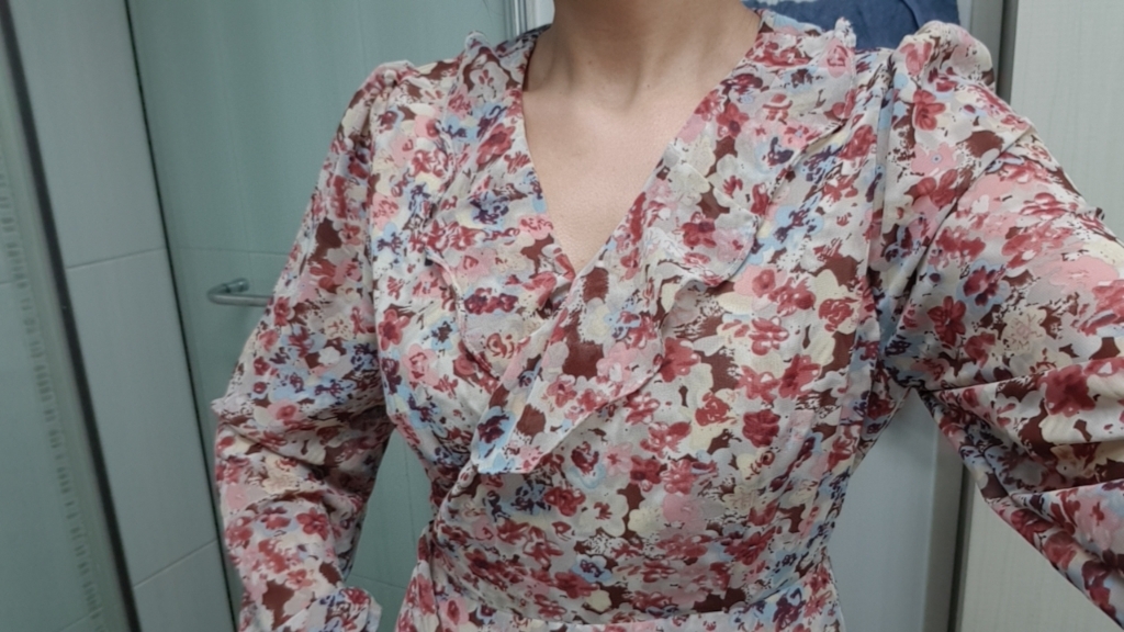 헤링본 여성 봄 쉬폰 랩 미니원피스 프릴 플라워 긴팔 가을 플레어 A라인 데일리 HE035 리뷰후기