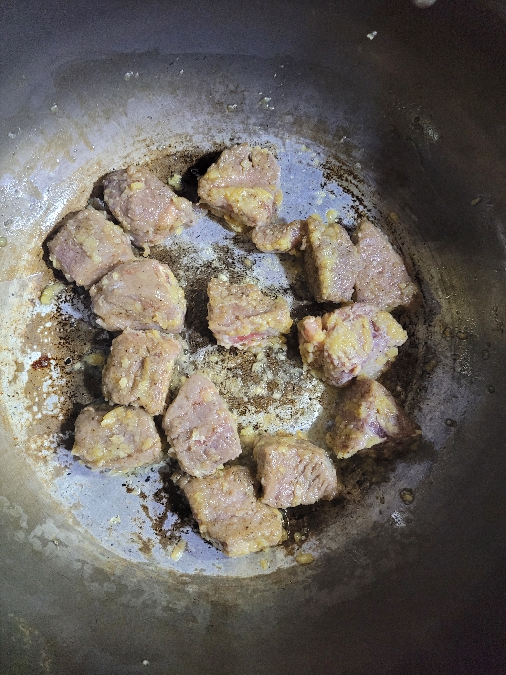 푸드어셈블 토마토 비프스튜&모닝빵 밀키트