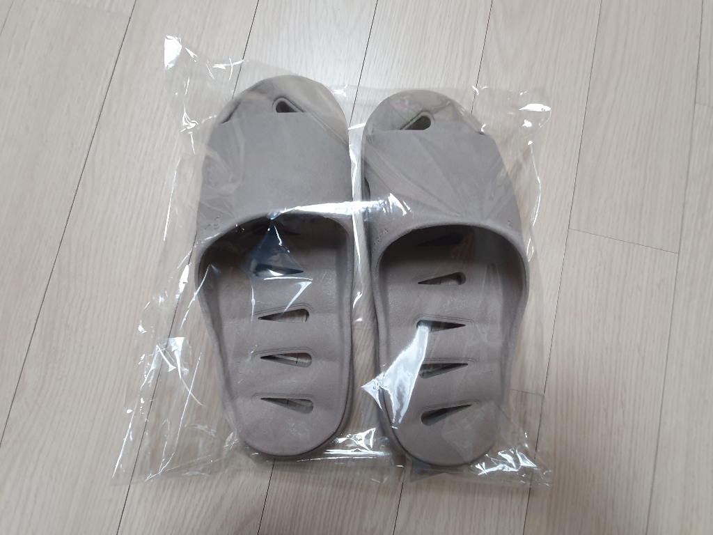돌핀 국산 목욕 미끄럼방지 논슬립 물빠짐 욕실화 욕실슬리퍼 볼넓은 화장실 실내화 지와이리빙