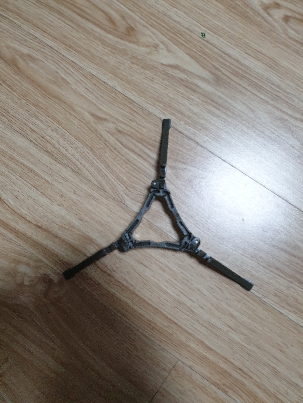 캠핑용품 이소가스 받침대 거치대 캠핑 캐니스터 스탠드 리뷰후기