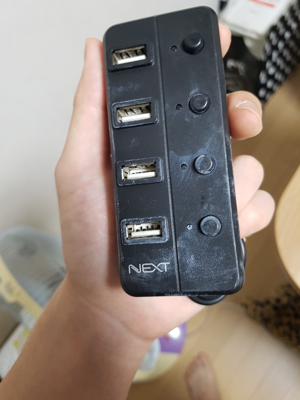 넥스트 4포트 USB 20 무전원 허브 NEXT-704UH