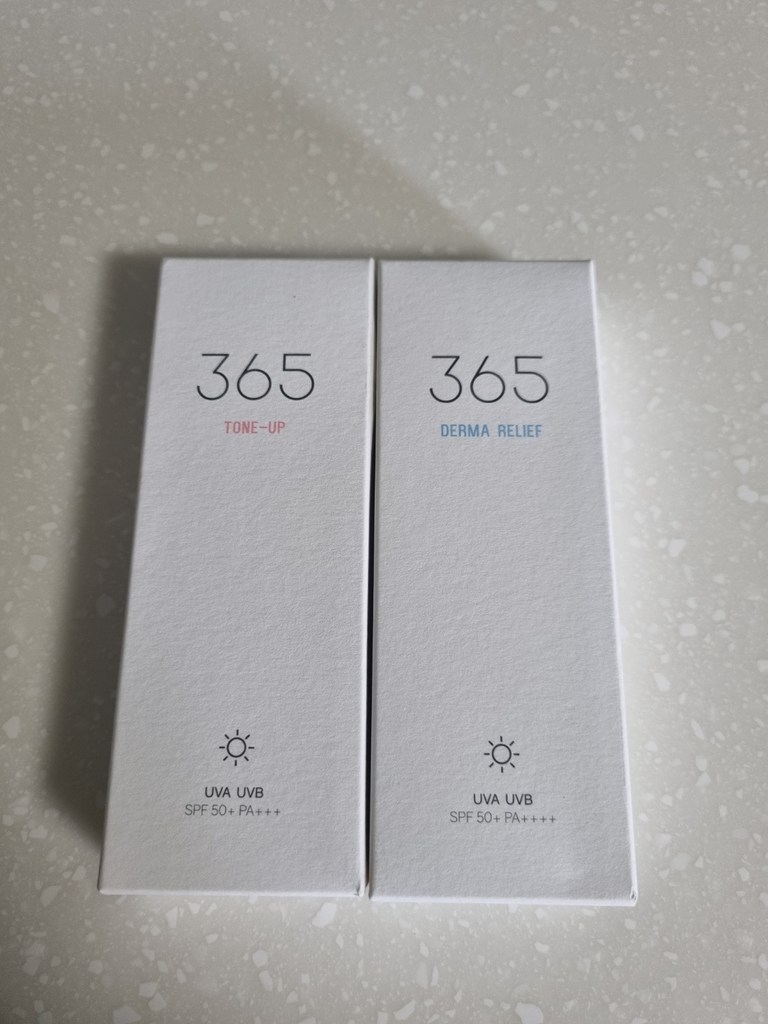 라운드랩 365 톤업 선크림 SF50 A