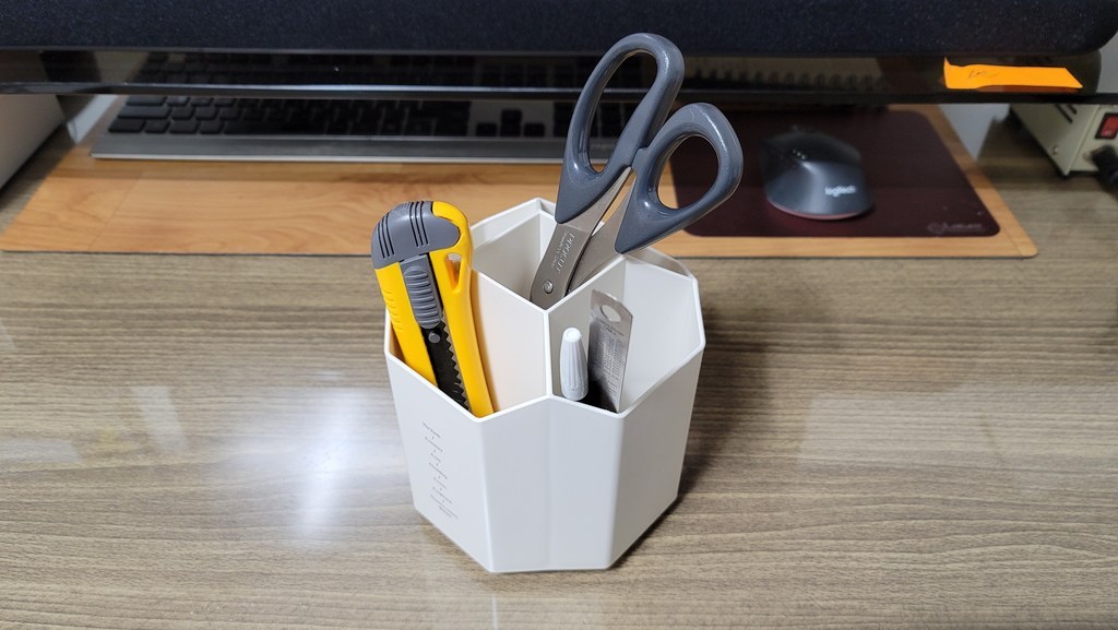 시우리빙 허니콤 회전식 다용도 수납함 연필꽂이