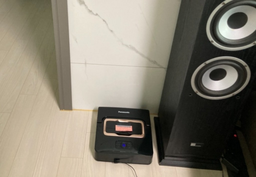 파나소닉 물걸레 전용 로봇청소기 C-WD85