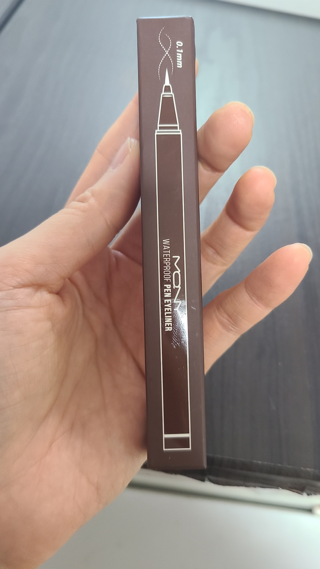 맥퀸뉴욕 워터프루프 펜 아이라이너 0 리뷰후기