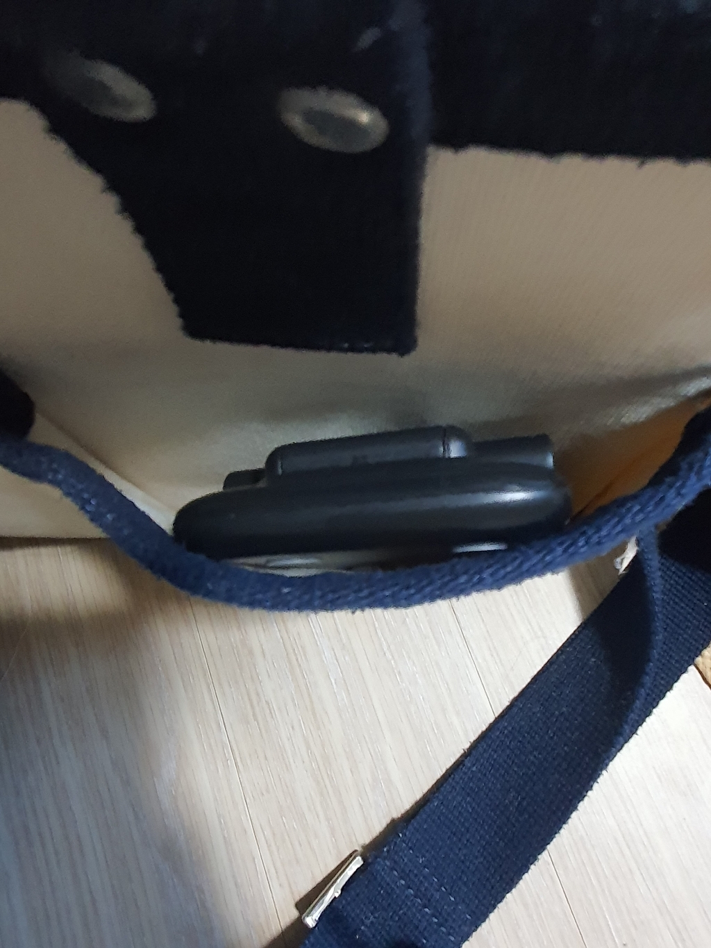 바디공식 각도조절 접이식 휴대폰 탁상 거치대