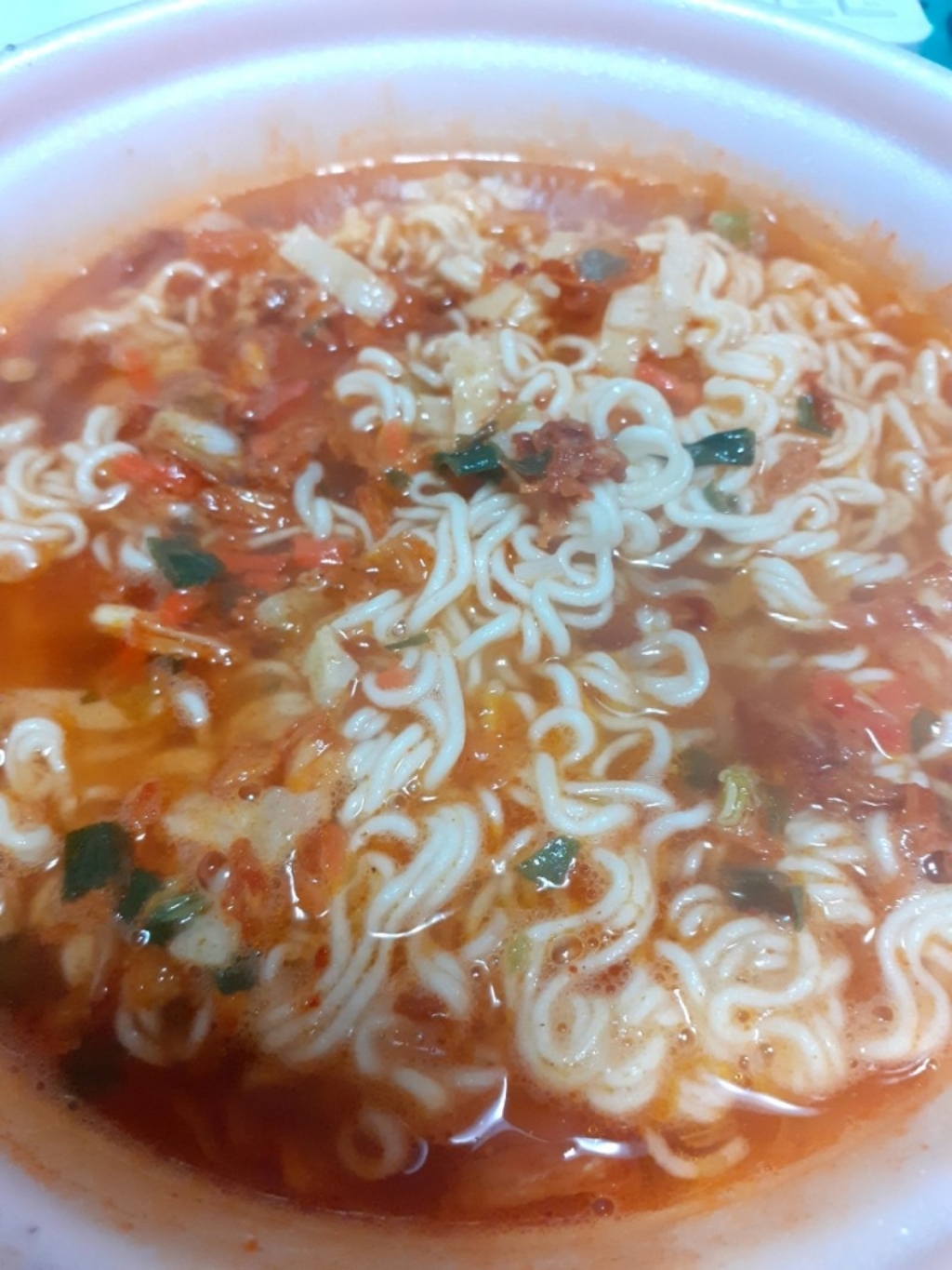 팔도 김치왕뚜껑 리뷰후기
