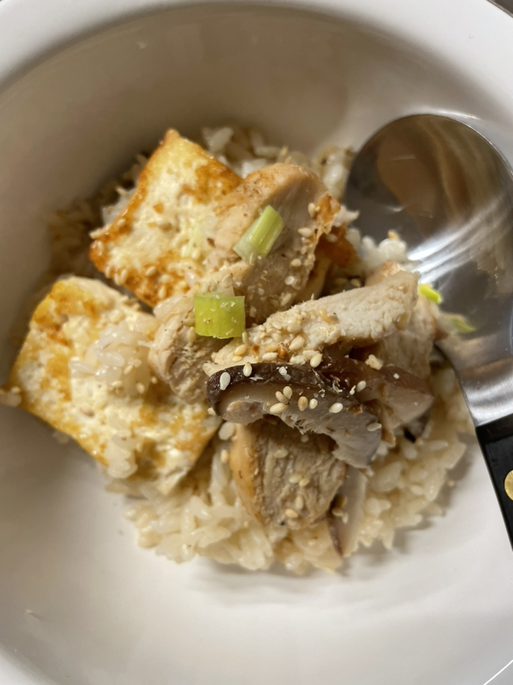 근사한 솥밥:밥 하나로 꽉 찬 식탁 만들기