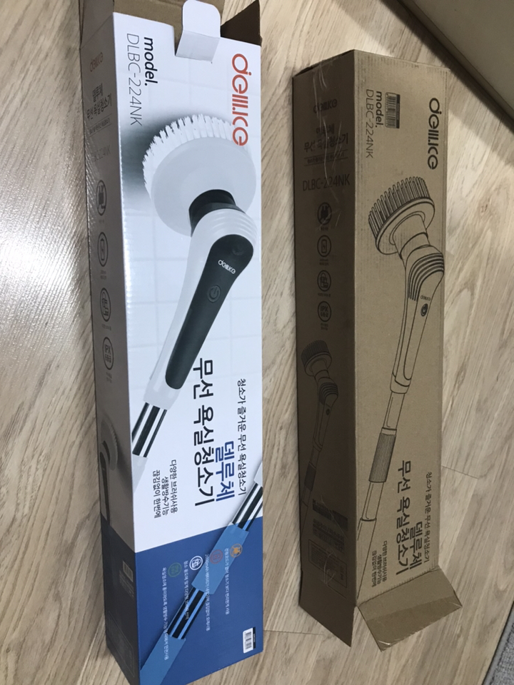 델루체 무선 스핀 욕실청소기 DBC-224NK