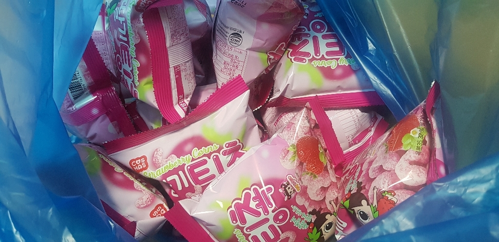 코스모스제과 딸기팅쵹