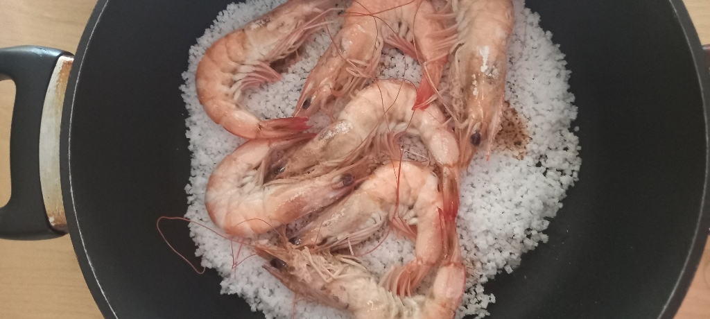 급냉 신안 산지직송 흰다리새우 b2 왕새우 생새우 제철 국산 양식 생물 새우 소금구이 대하 활새우 특대 구이 용 국산새우 16시 주문까지 당일 발송