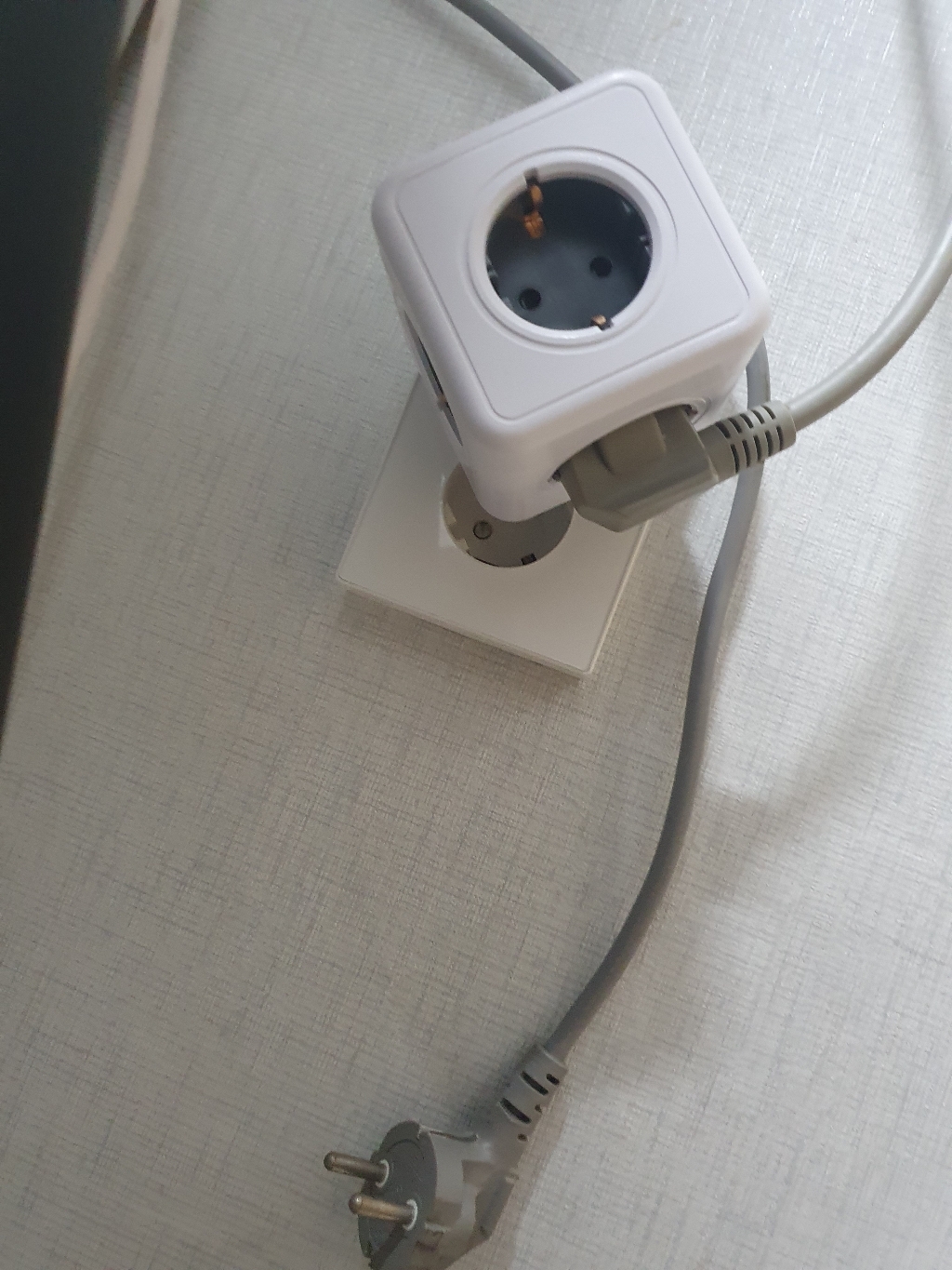 에이블루 알로카코 파워큐브 오리지널 멀티탭 리뷰후기