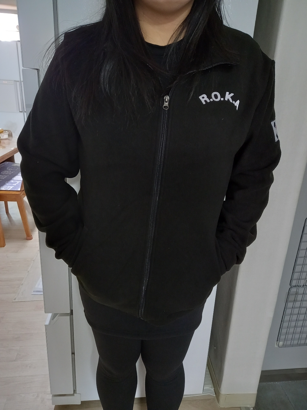 ROKA 방한 로카후리스 남녀공용 자수태극기 검정 곰신 폴라 자켓