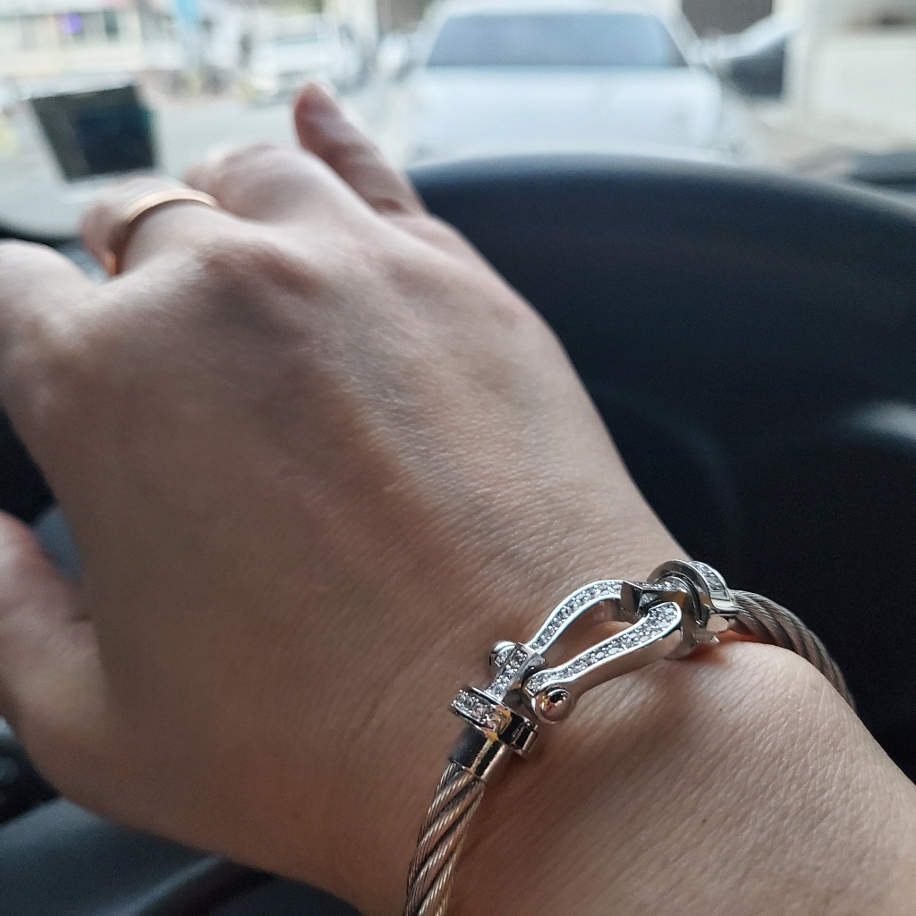 일루아샵 와이어 버클 크리스탈 팔찌 리뷰 후기