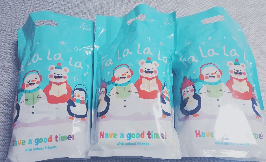 [간식토리] 크리스마스 애니멀프렌즈파우치 간식 과자선물세트 과자 5종 3세트