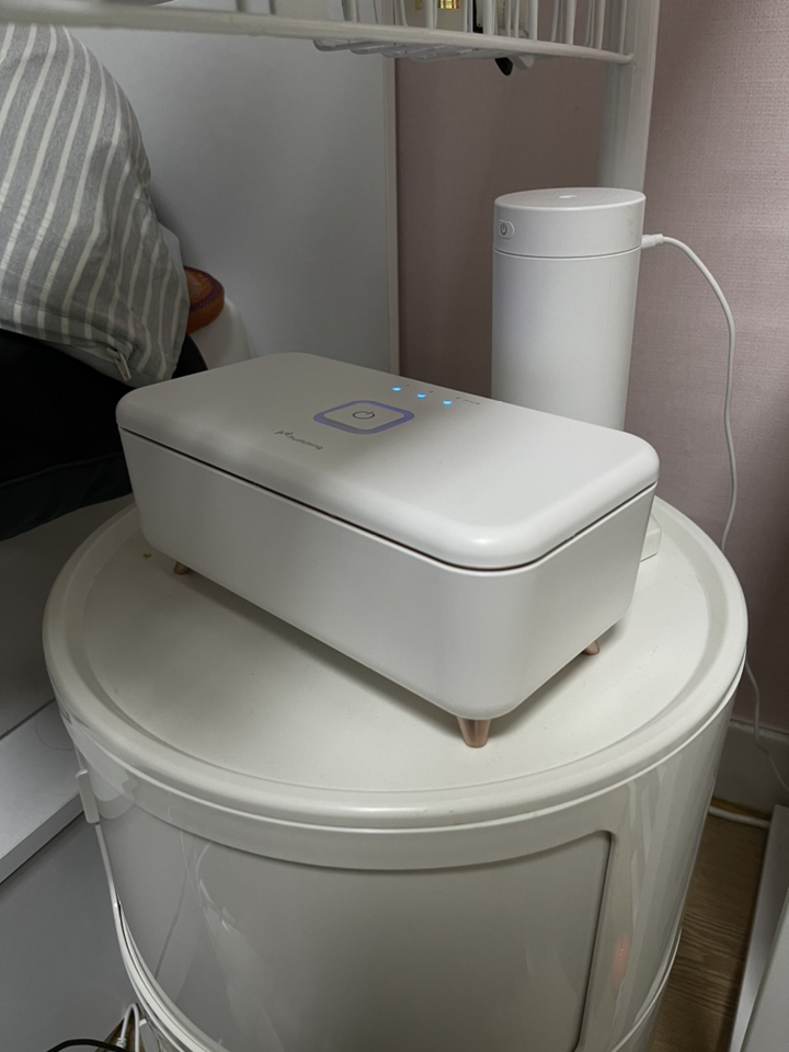 huin UVC ED 자외선 다용도 살균박스 화이트 HC-UD2107W