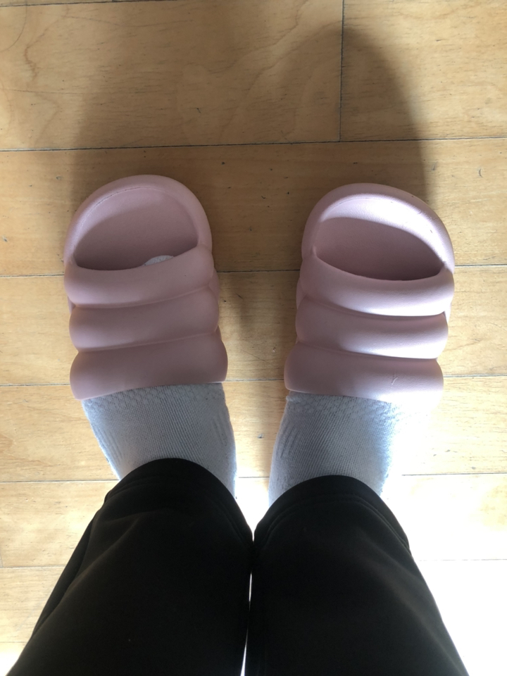 IAWI 층간소음방지 뚱카롱 슬리퍼 구름 슬리퍼 커플 실내화 마카롱 임산부 산후조리원 사무실 키높이 쿠션 6컬러