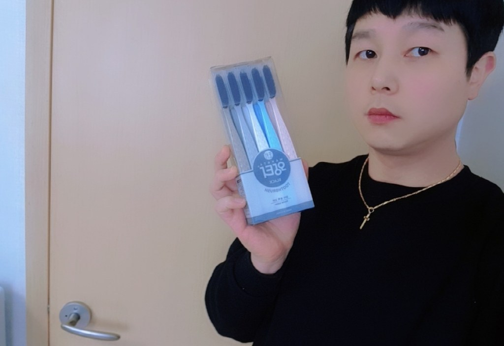 왕타 통칫솔 블랙 10개입 1세트 리뷰후기
