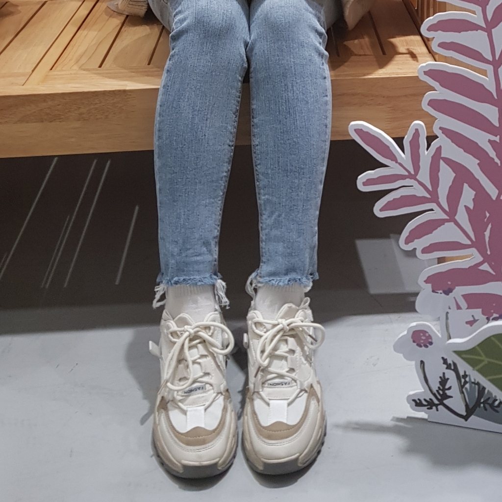 타니즈 몬코 배색 어글리 여성 스니커즈