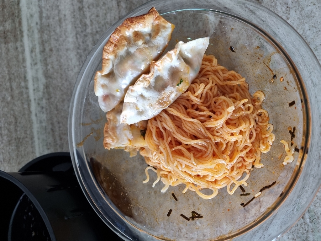 XO 교자 김치만두