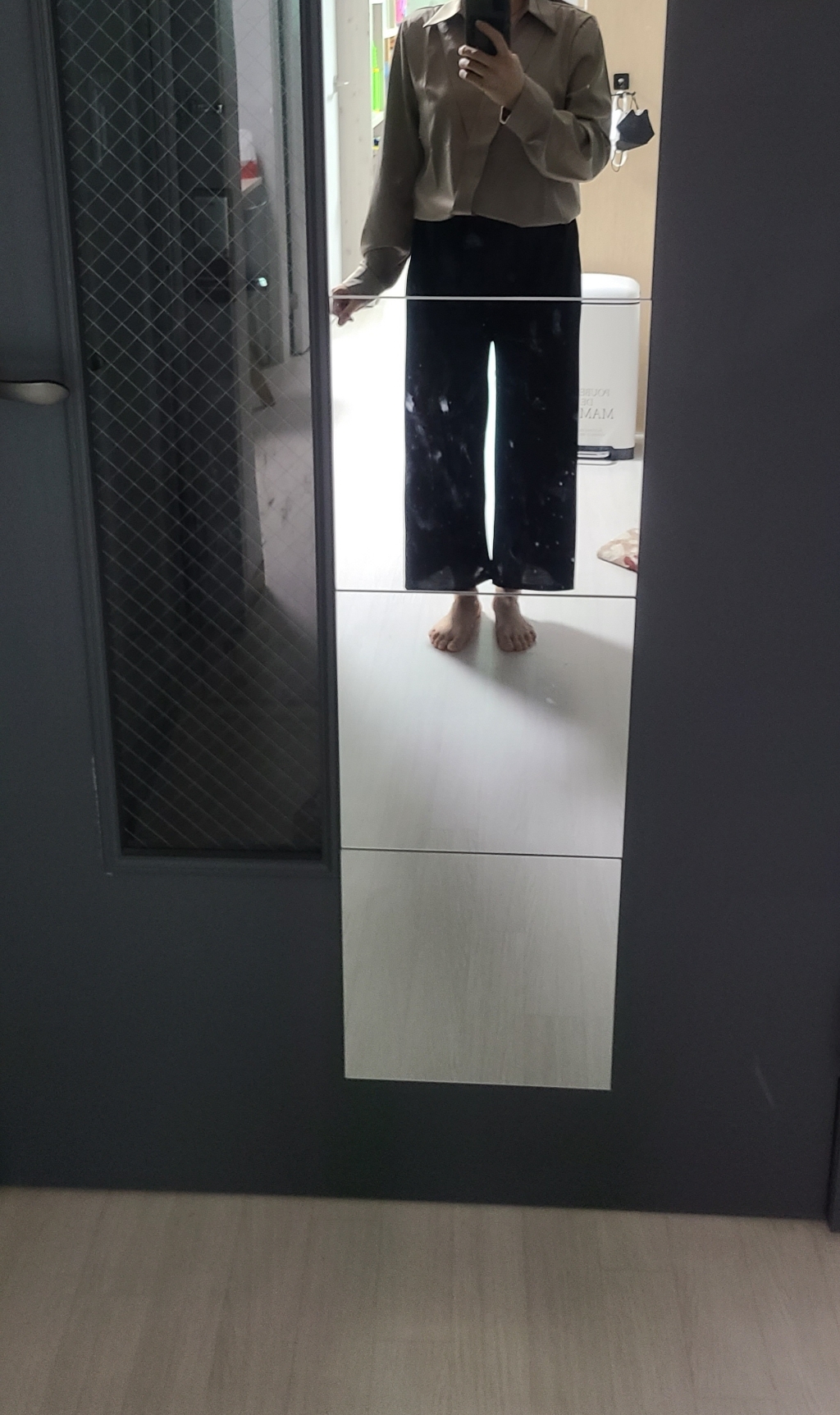포플러앤씨 레몬트 카라 블라우스
