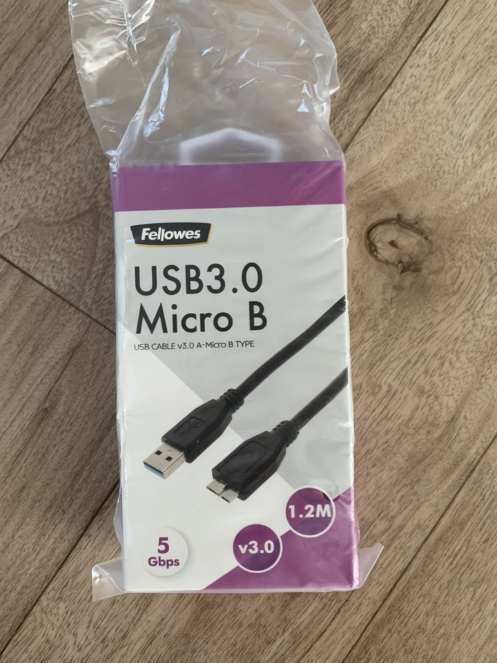 펠로우즈 USB 30 icro B 케이블 1