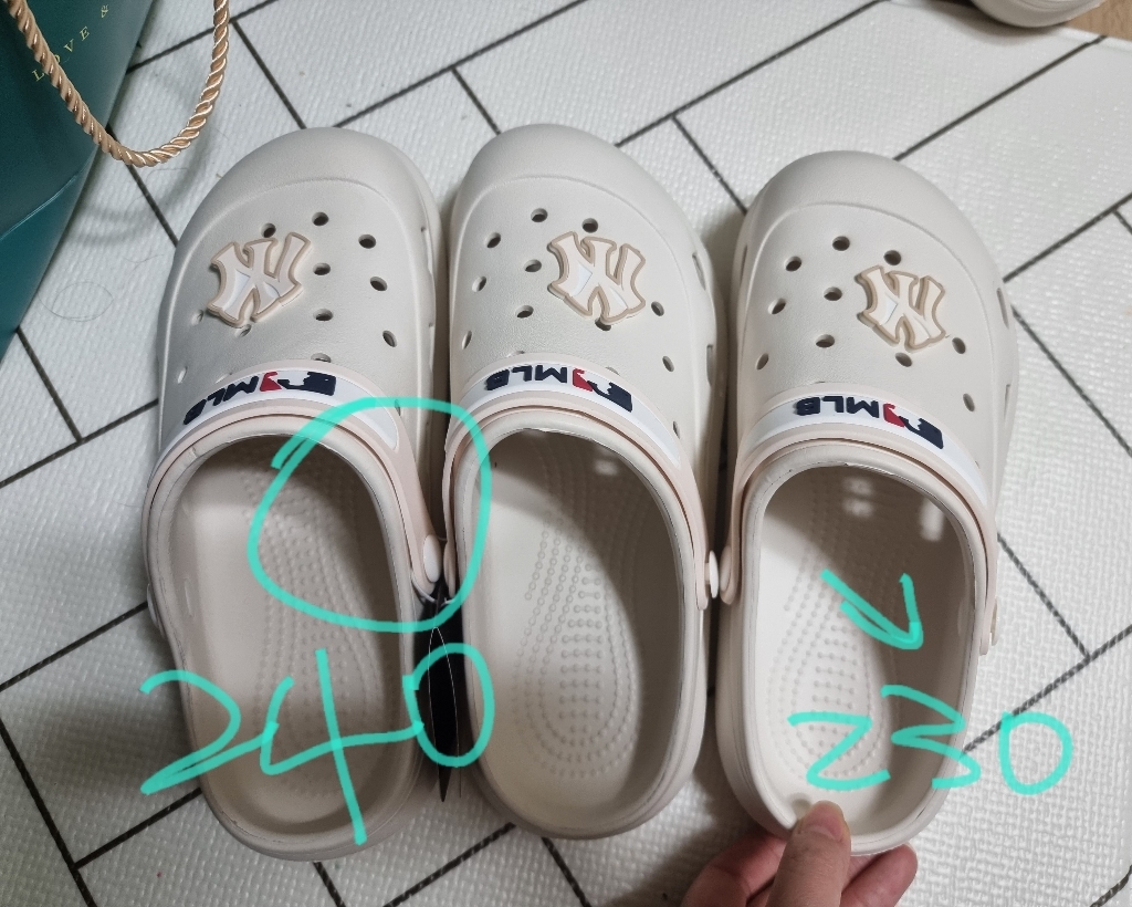B 뉴욕 양키스 파크 샌들