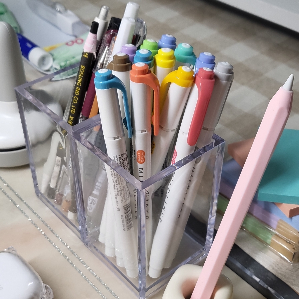 코이프 투명 아크릴 펜꽂이
