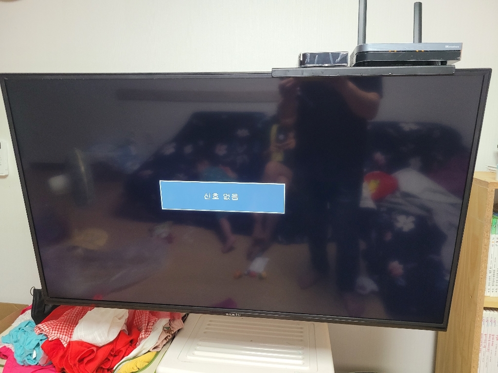와이드뷰 4K UHD ED TV
